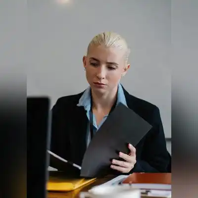 沈德涵